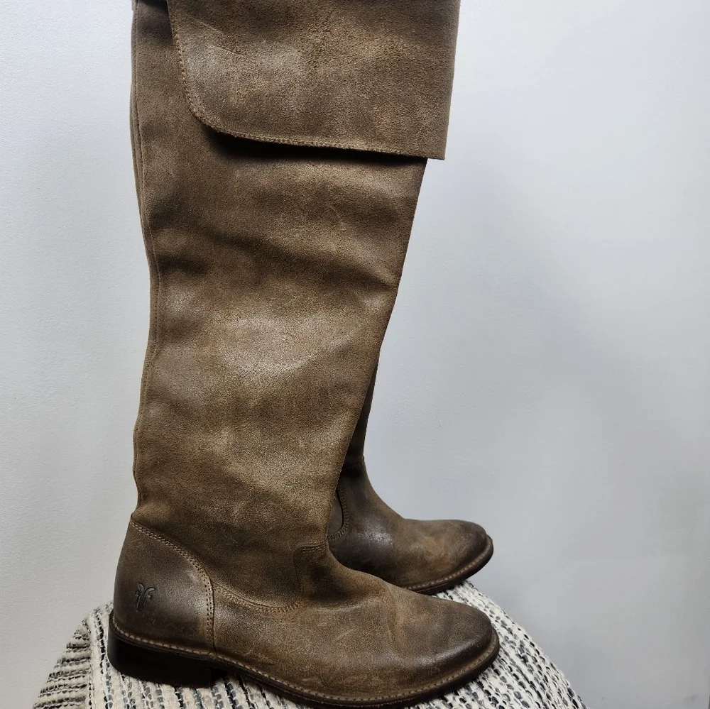 Frye shirly over